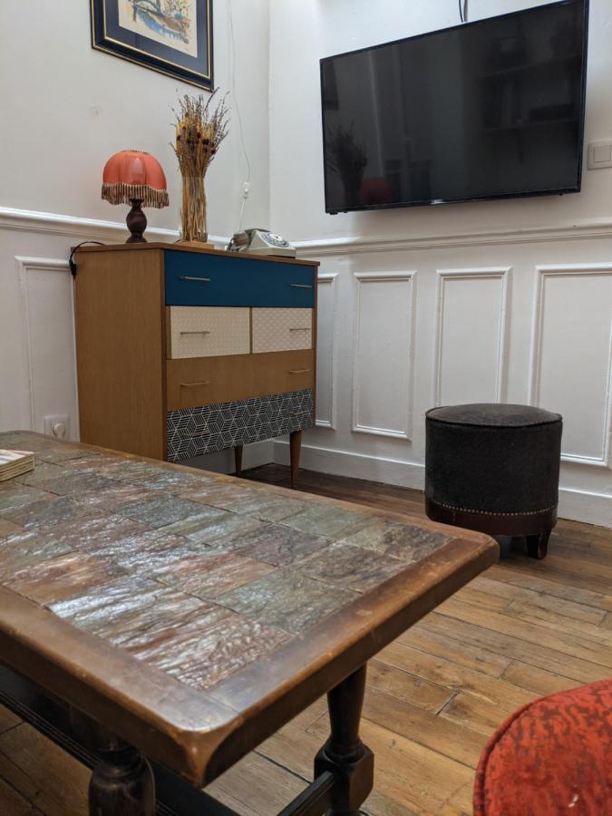 Private Acces To The All Flat. Charming Parisian. Extérieur photo